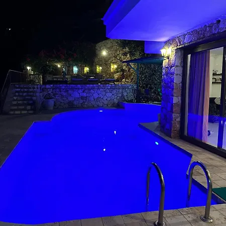 Zeyno Villa Kaş